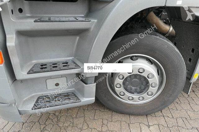 Silniční stroje Mercedes 2532...