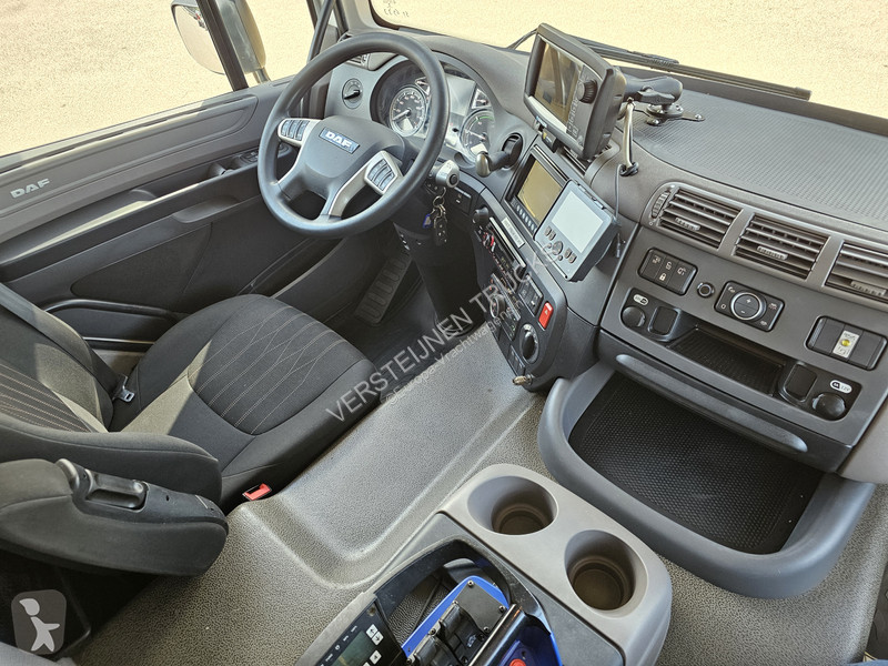 Silniční stroje DAF 410 8X2/6 FAUN / BEKKER...