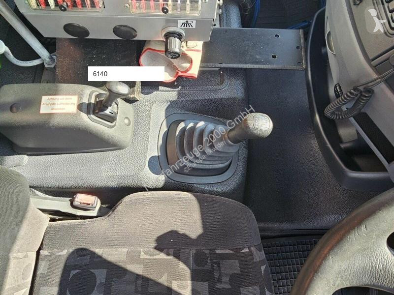 Silniční stroje Mercedes
