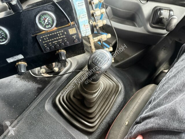 آلة لصيانة الطرق Mercedes Axor 1833...