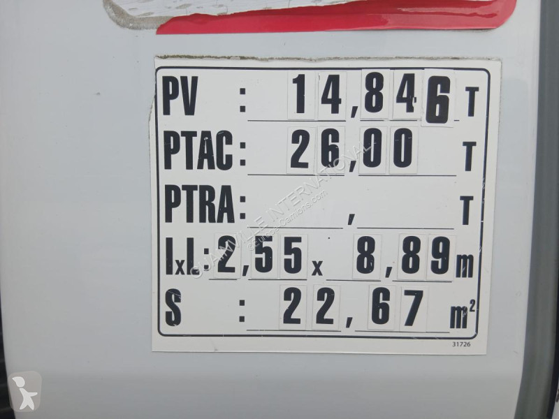 آلة لصيانة الطرق Renault 310 DXI