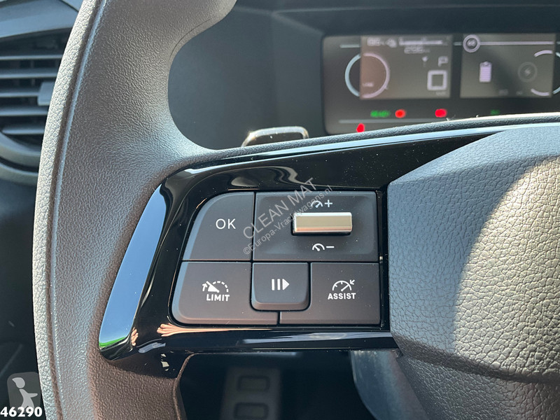 آلة لصيانة الطرق Peugeot E-Expert 100%...