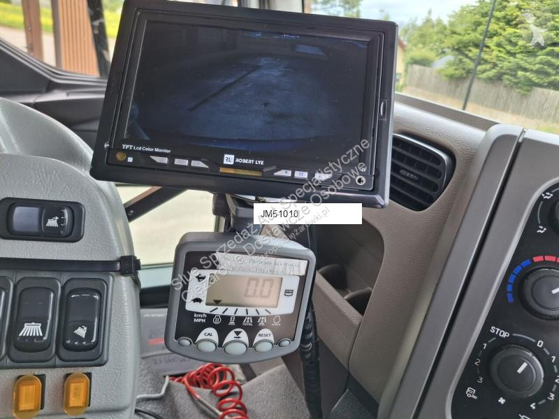 آلة لصيانة الطرق Renault 220