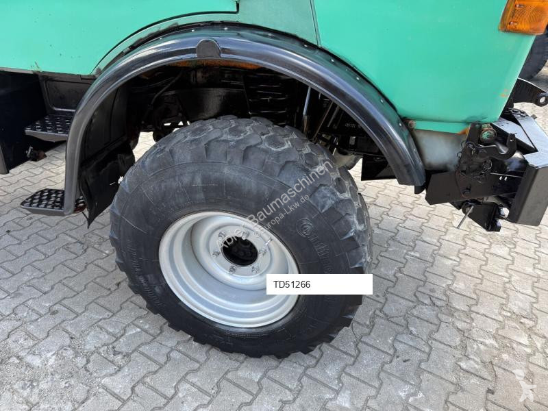 شاحنة Mercedes U1200 Unimog