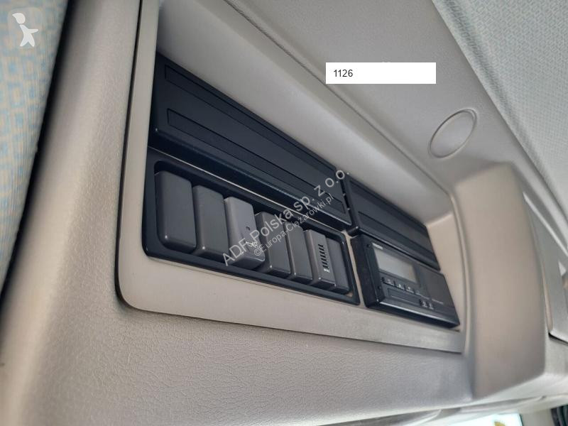 آلة لصيانة الطرق Volvo MF300 L200 15h25