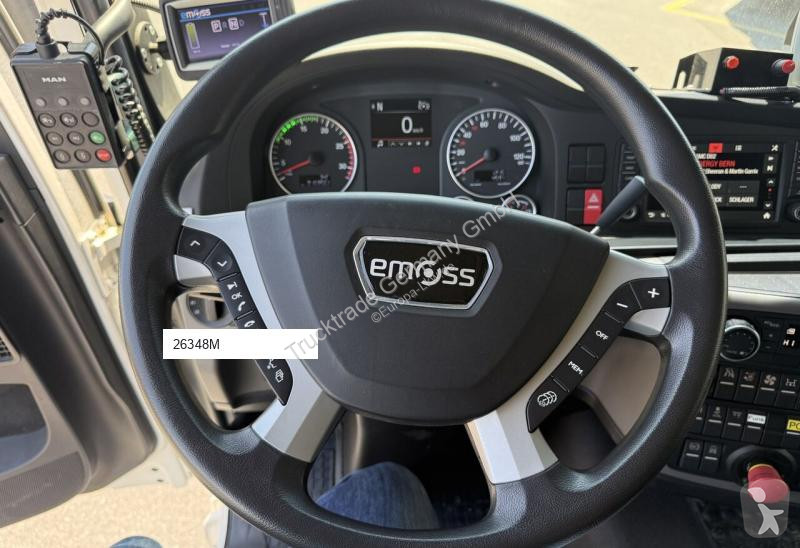 Engin de voirie MAN 591 TGS 26.320