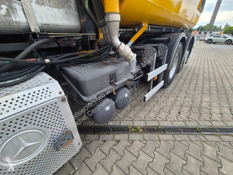 Vehículo de limpieza viaria Mercedes Econic...