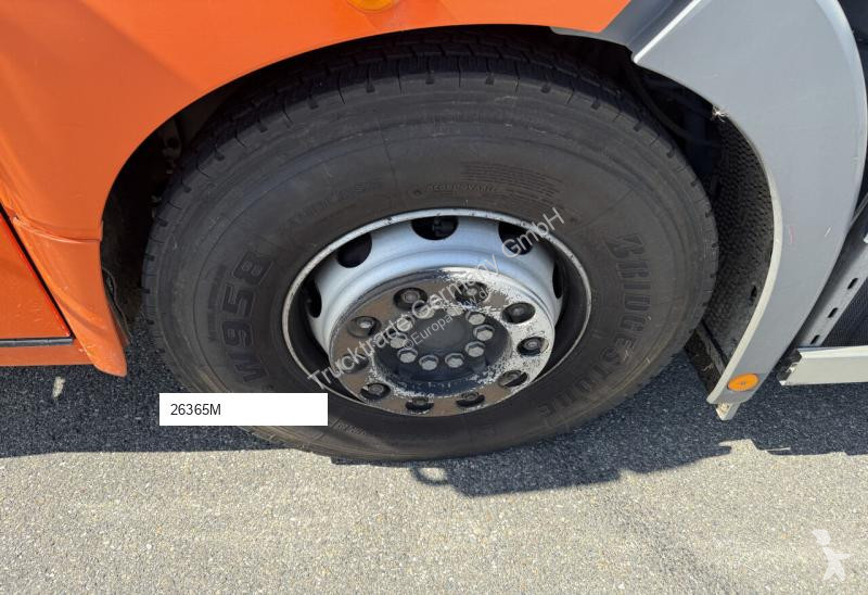 Vehículo de limpieza viaria Mercedes 2635