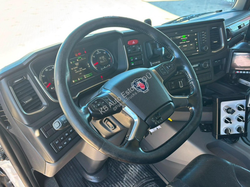 Vehículo de limpieza viaria Scania 370 6x2/4...