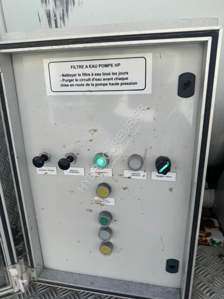 Vehículo de limpieza viaria Renault 370 DCI