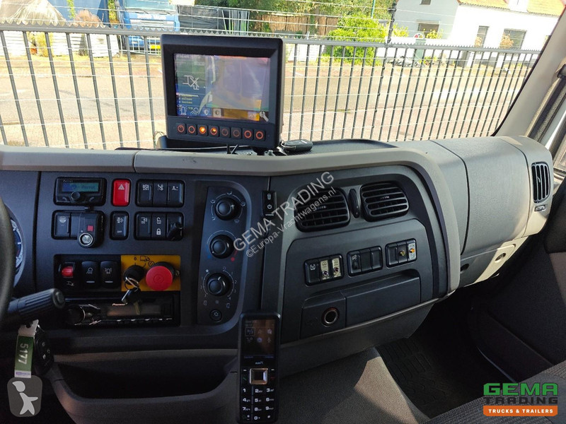 Коммунальная техника  DAF 220 FAG 6x2/4 Day Cab...