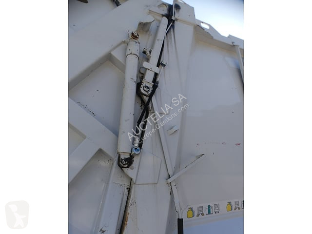 Vehículo de limpieza viaria Renault D19