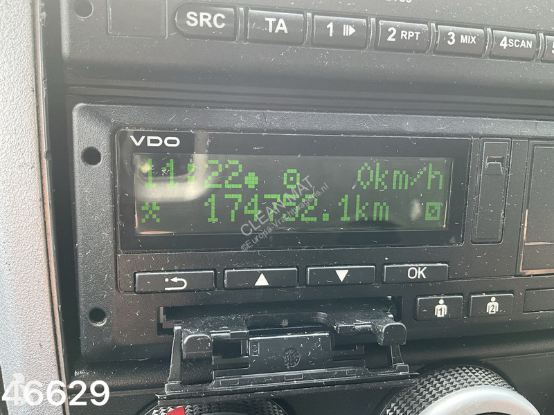 Vehículo de limpieza viaria Fuso 9C18 Zoeller...