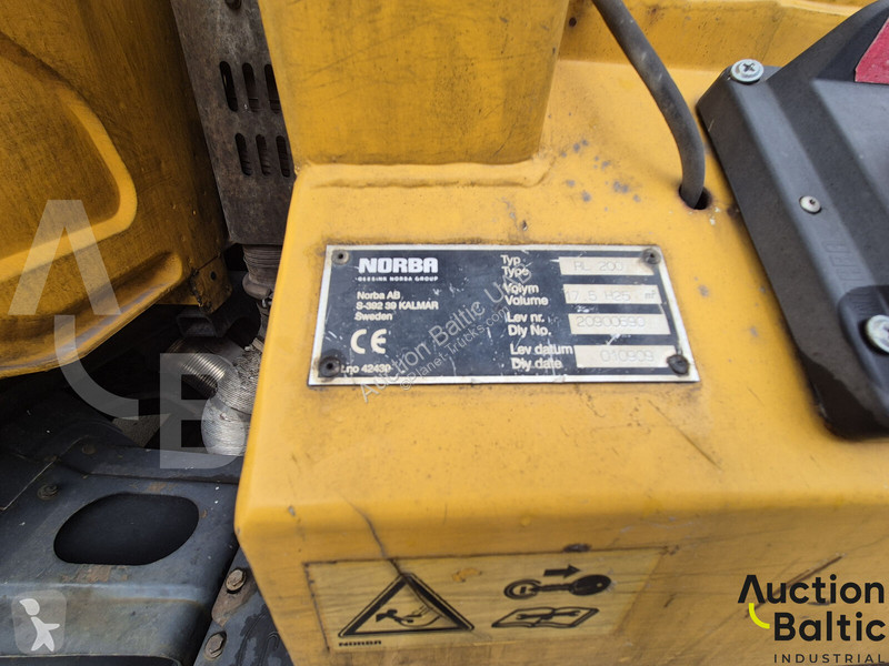 Engin de voirie Volvo 340