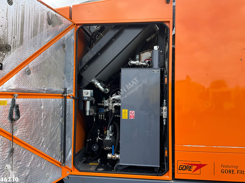 Dulevo 6000T Euro 6 with 3-rd brush road...