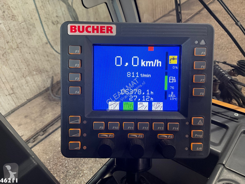 Bucher Schoerling Citycat 2020 with 3-rd brush...