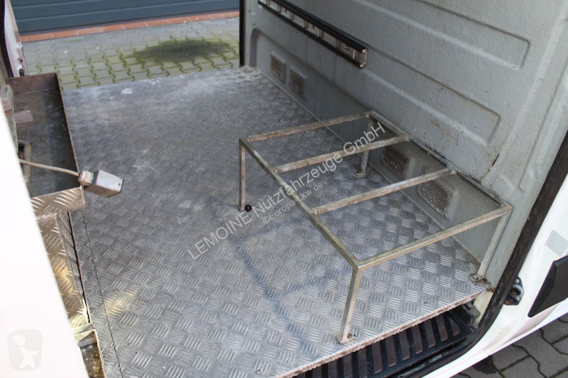 آلة لصيانة الطرق Mercedes 316 CDI 1m² F&F...