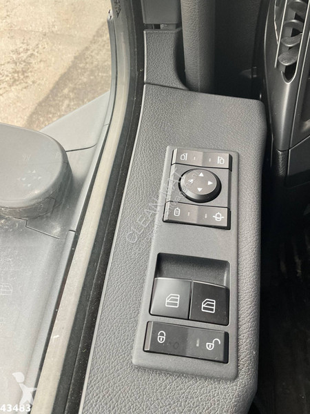Utilaje pentru drumuri Mercedes 2533 Terberg...
