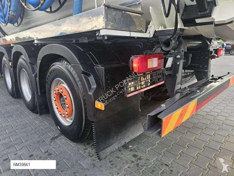 Silniční stroje Volvo ADR KOMBI
