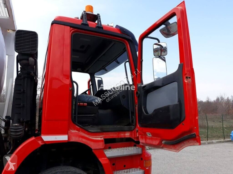Silniční stroje Mercedes 4144