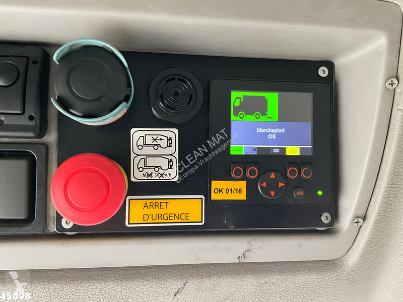 Utilaje pentru drumuri Volvo FL 250 Euro 6 VDK...