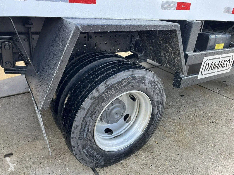 Silniční stroje Mercedes Accelo 815 4x2 Garbage...