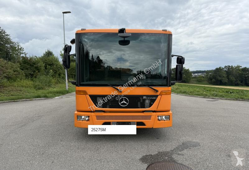 Silniční stroje Mercedes 2633