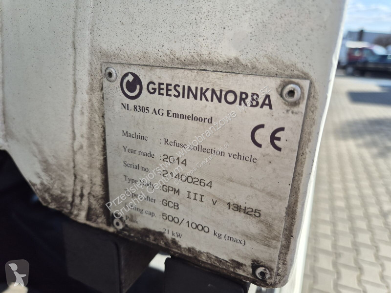 آلة لصيانة الطرق Volvo FE 280 / GEESINKNORBA /...