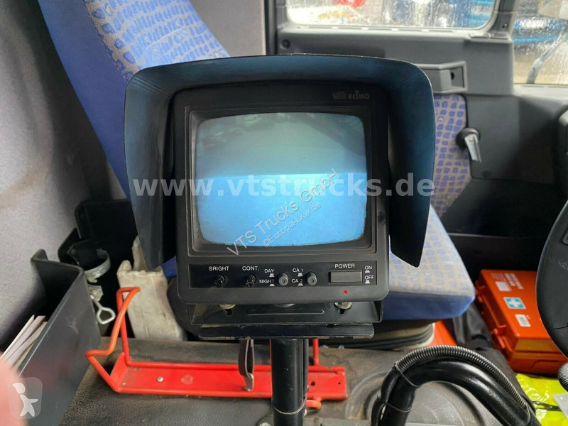 آلة لصيانة الطرق MAN Kehrmaschine Bucher...