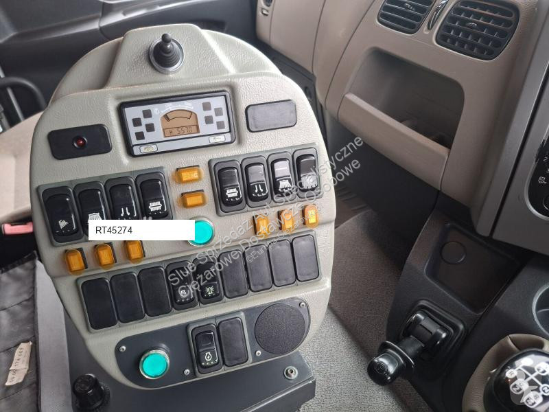 آلة لصيانة الطرق Renault 220 Zamiatarka...
