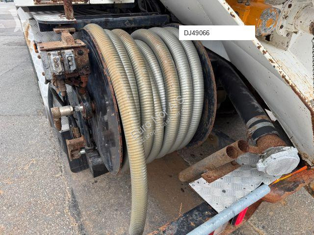 آلة لصيانة الطرق  SCANIA P380 LB 6x24 Hvidtved...