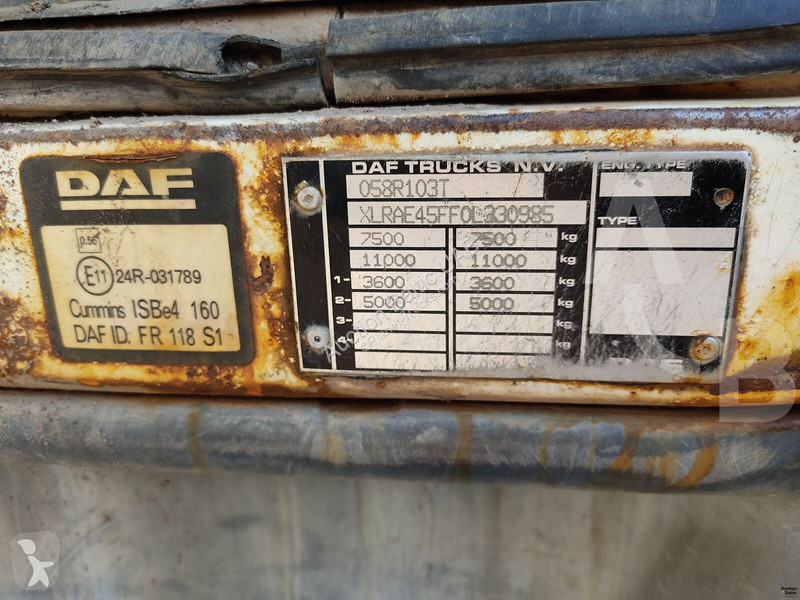 Engin de voirie DAF 160