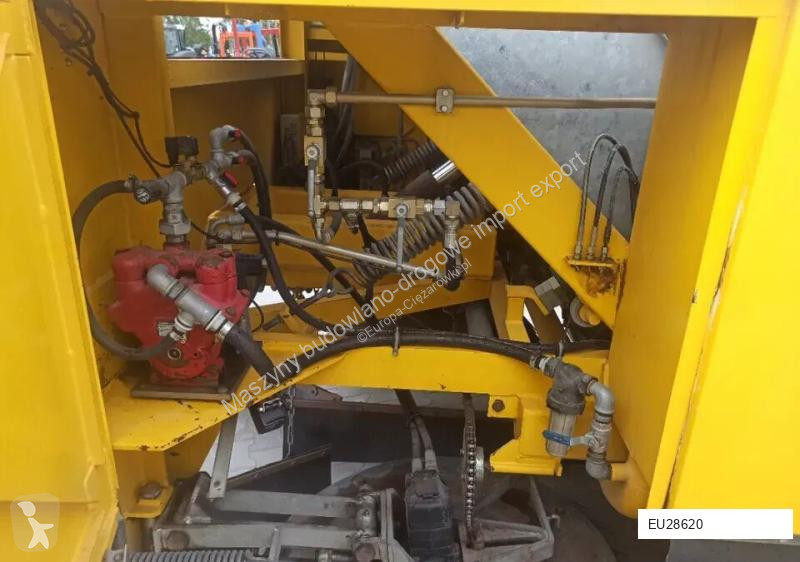 آلة لصيانة الطرق Broddson 2500 SCANDIA