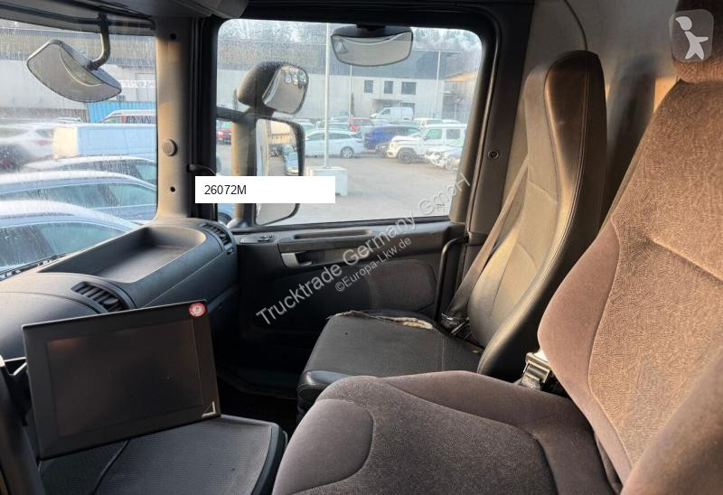 آلة لصيانة الطرق Scania 589 G440 LB