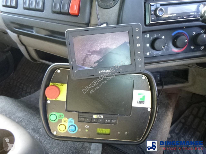 آلة لصيانة الطرق DAF 55220 4X2 RHD Farid refuse...