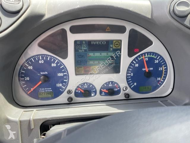 آلة لصيانة الطرق Iveco 270