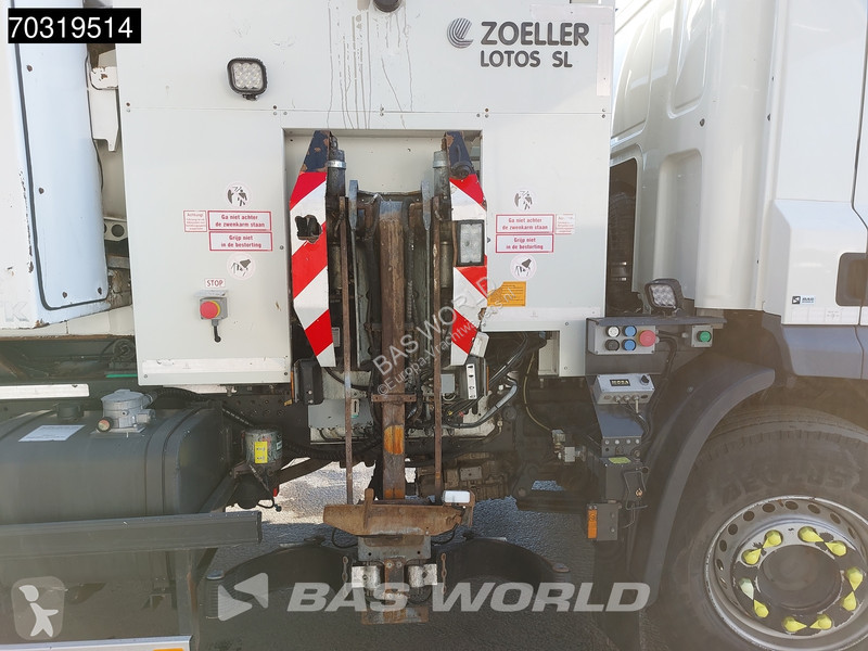 آلة لصيانة الطرق DAF 300 6X2 NL-truck Zoeller...
