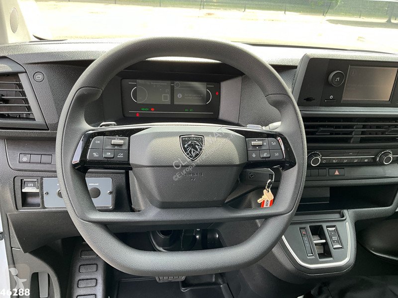 آلة لصيانة الطرق Peugeot E-Expert 100%...