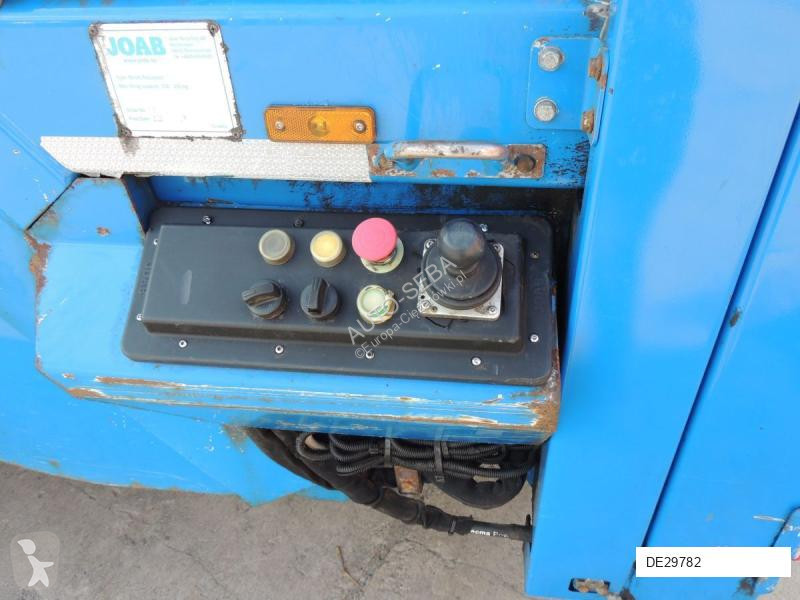آلة لصيانة الطرق Volvo FE 320 62TR