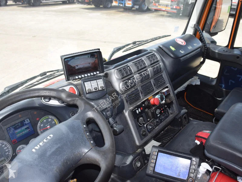 آلة لصيانة الطرق Iveco AD260S31 - VDK waste...