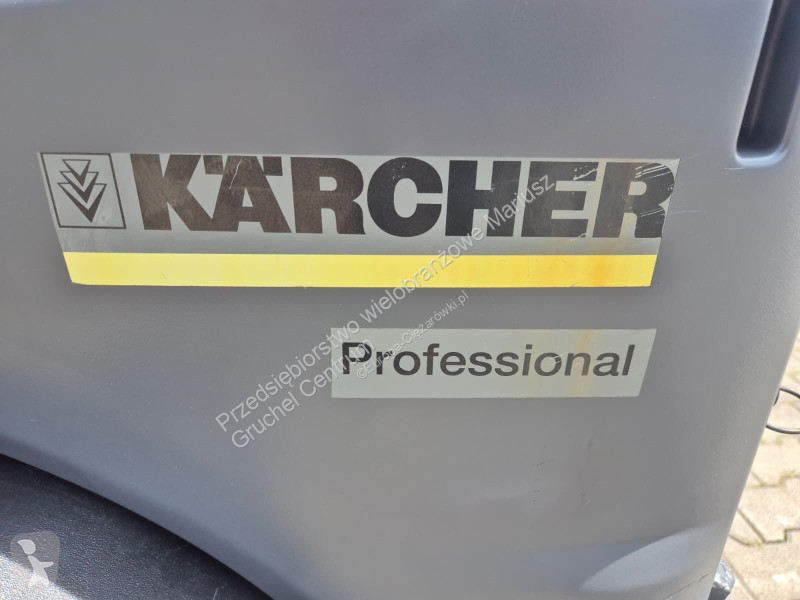 آلة لصيانة الطرق Kärcher MC 130 Adv. - Serviced!