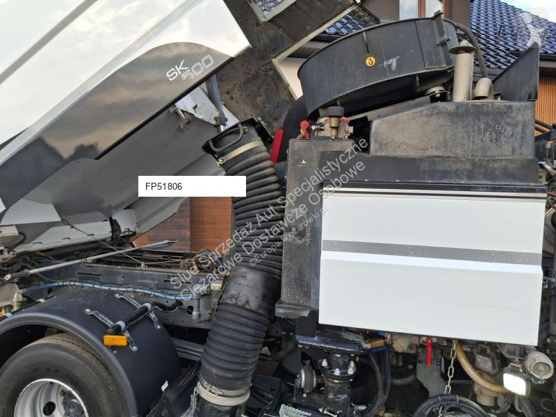 آلة لصيانة الطرق Mercedes SK500
