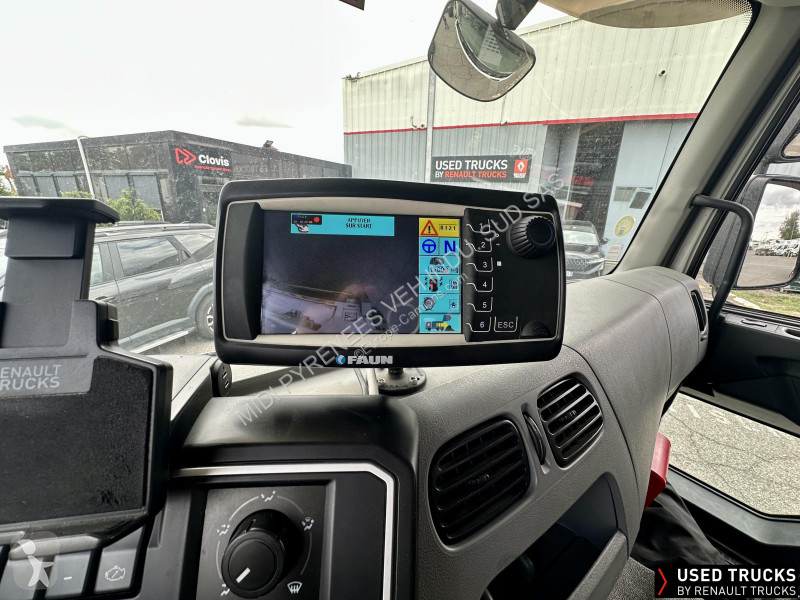 Коммунальная техника  Renault