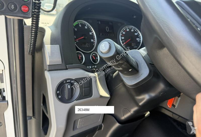 Engin de voirie MAN 591 TGS 26.320
