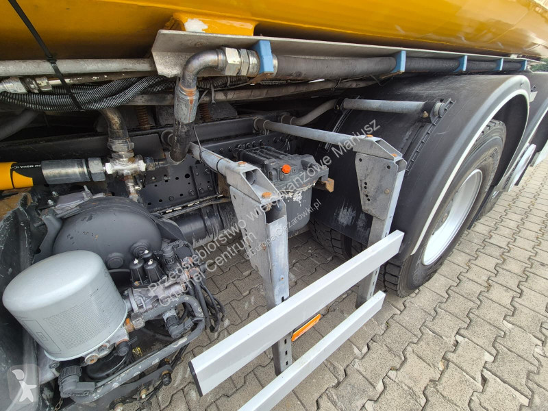 Vehículo de limpieza viaria Mercedes Econic...