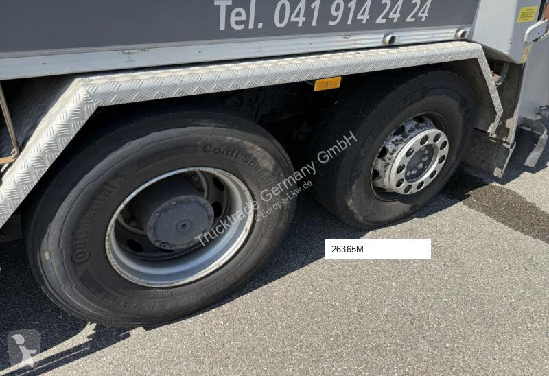 Vehículo de limpieza viaria Mercedes 2635