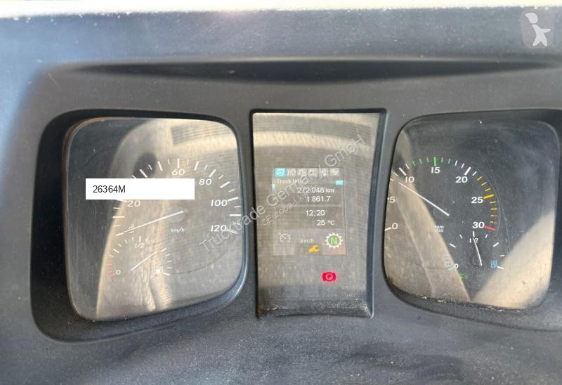 Vehículo de limpieza viaria Mercedes 602 2635