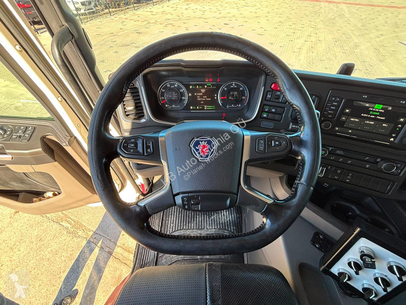 Vehículo de limpieza viaria Scania 370 6x2/4...