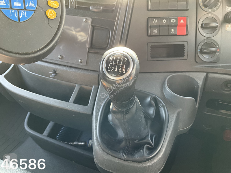 Útfenntartó-és-karbantartógép Mercedes 1321...