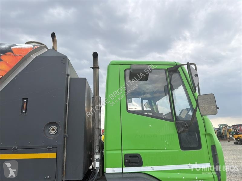 Vägmaskiner Iveco Schmidt SK650/59-1-033 on...